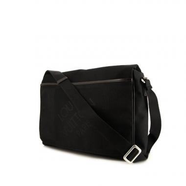 Bolso bandolera Louis Vuitton Geant Messager en lona negra y cuero negro