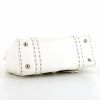 Bolso de mano Fendi Selleria en cuero granulado blanco - Detail D4 thumbnail