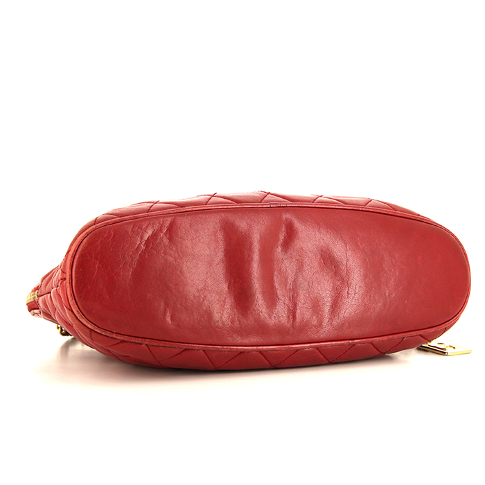 Bolso de mano Chanel Vintage en cuero acolchado rojo - Detail D4