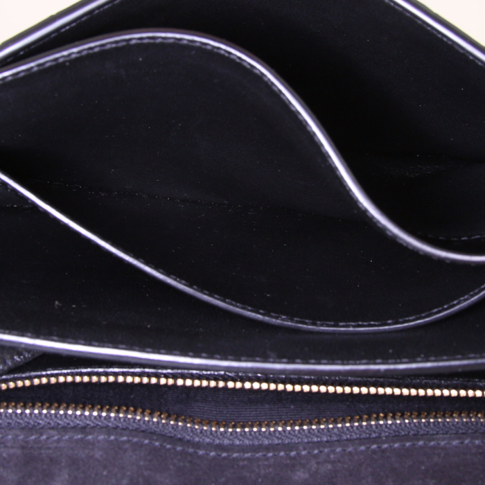 Saint Laurent Cassandre shoulder bag in black patent leather - Detail D3