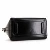 Bolso bandolera Givenchy Antigona mini en cuero negro - Detail D5 thumbnail