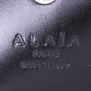 Pochette Alaïa in pelle nera decorazione con chiodi in metallo argentato - Detail D3 thumbnail