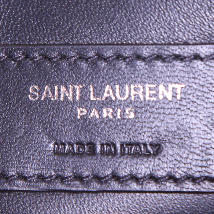Saint Laurent Niki Baby shoulder bag in black chevron quilted leather - Detail D4