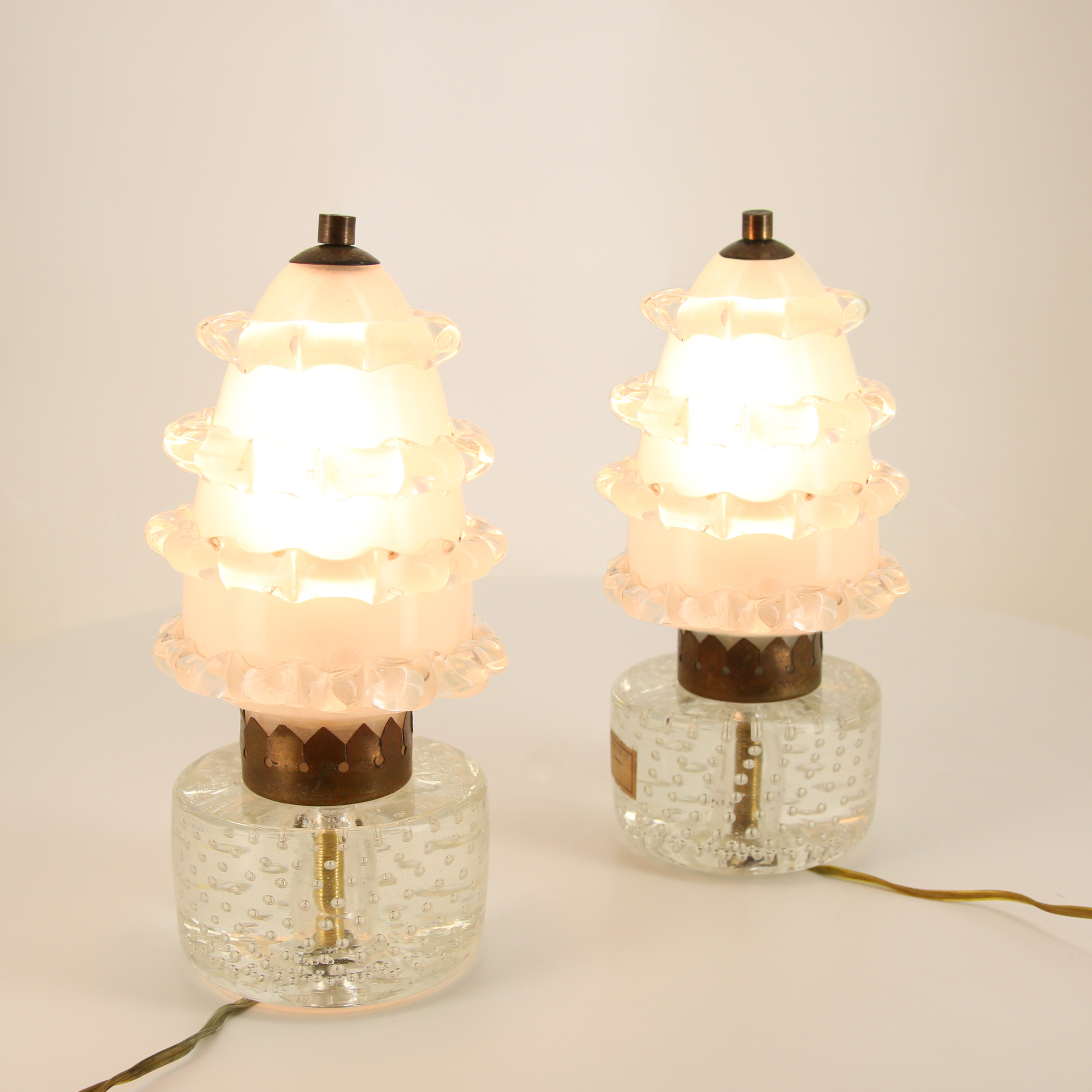 Pietro Toso & Co., pair of Murano glass and brass table lamps, 1930s - Detail D1