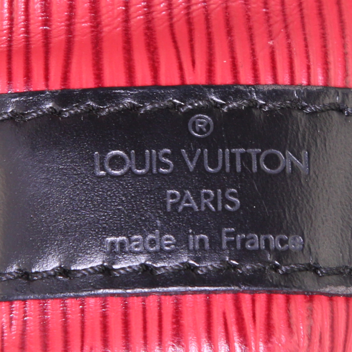 Bolso Cabás Louis Vuitton petit Noé en cuero Epi bicolor rojo y negro - Detail D3