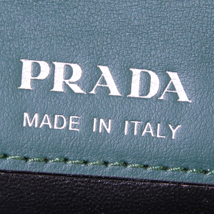 Sac à main Prada Sidonie en cuir bicolore vert et noir - Detail D4