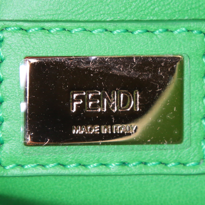 Fendi Mini Peekaboo shoulder bag in green leather - Detail D4