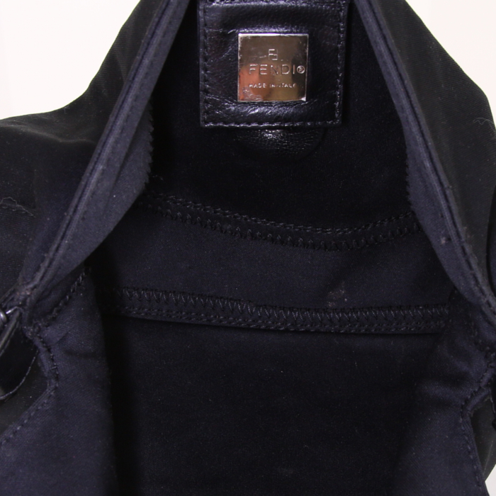 Fendi Baguette handbag in black canvas and black leather - Detail D2