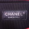 Chanel Boy shoulder bag in red patent quilted leather - Detail D4 thumbnail