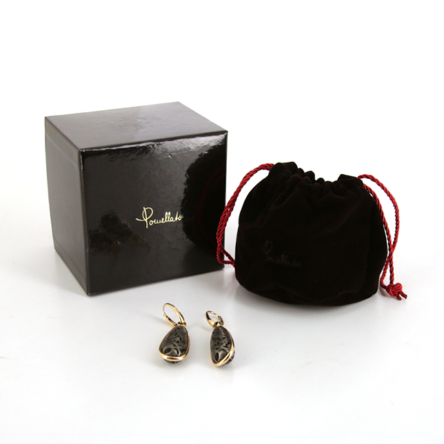 Pomellato Arabesques pendants earrings in pink gold and titanium - Detail D2