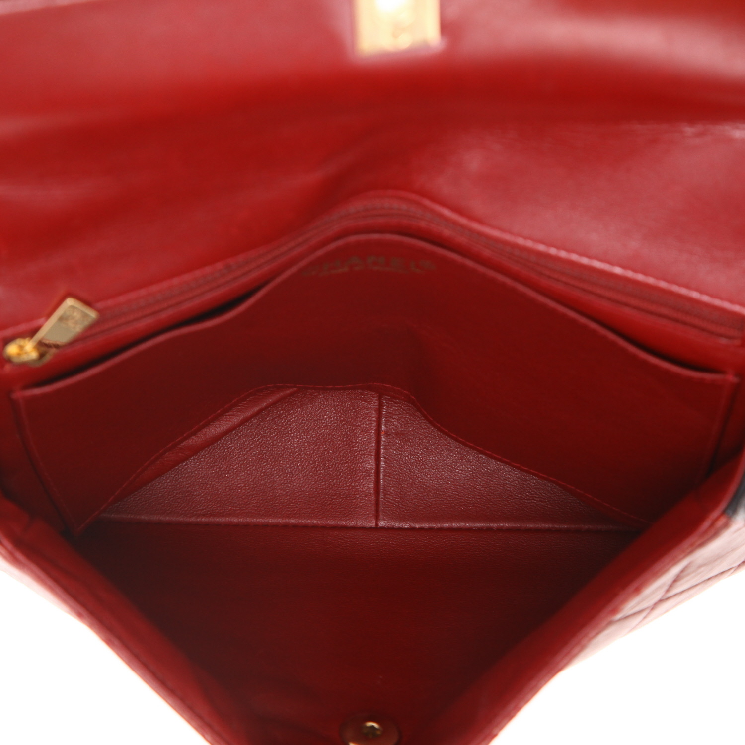Sac à main Chanel en cuir matelassé bordeaux et cuir noir - Detail D3