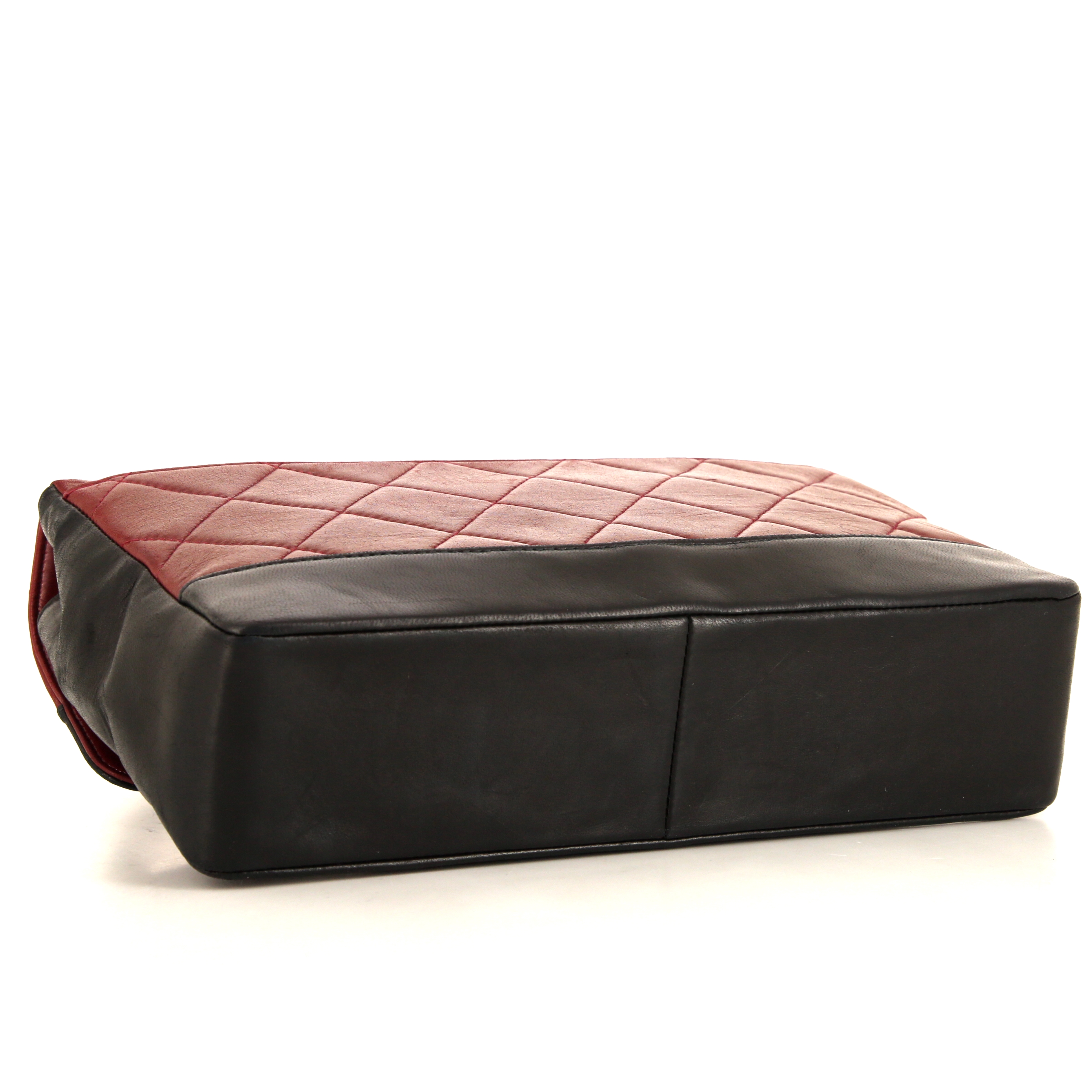 Borsa Chanel in pelle trapuntata bordeaux e pelle nera - Detail D4