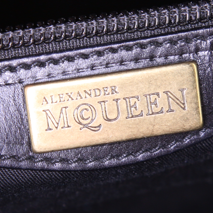 Bolso de mano Alexander McQueen en cuero negro - Detail D3