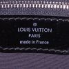 Sac à main Louis Vuitton Brea en cuir épi verni noir - Detail D4 thumbnail