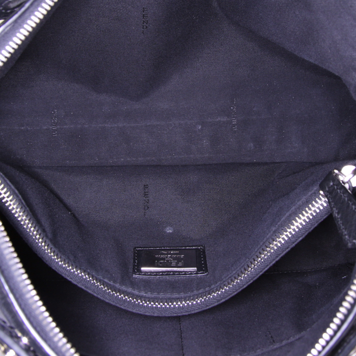 Sac bandoulière Fendi By the way en cuir noir - Detail D3