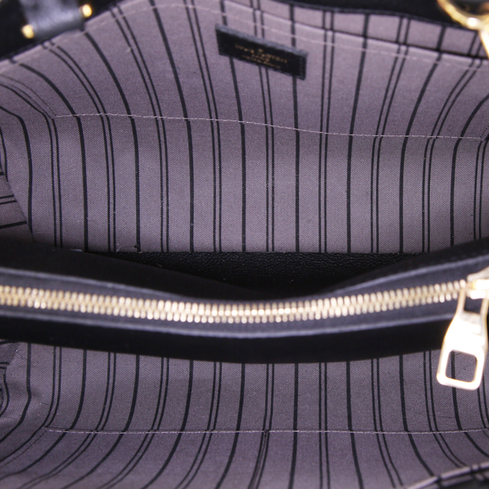 Louis Vuitton Montaigne handbag in black empreinte monogram leather - Detail D3