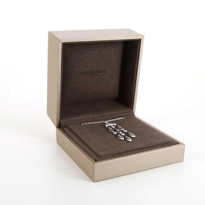 Chaumet necklace in white gold and diamonds - Detail D2