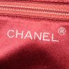 Bolsito de mano Chanel Vintage en satén rojo óxido - Detail D3 thumbnail