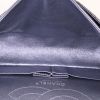 Bolso de mano Chanel 2.55 en cuero acolchado plateado - Detail D3 thumbnail