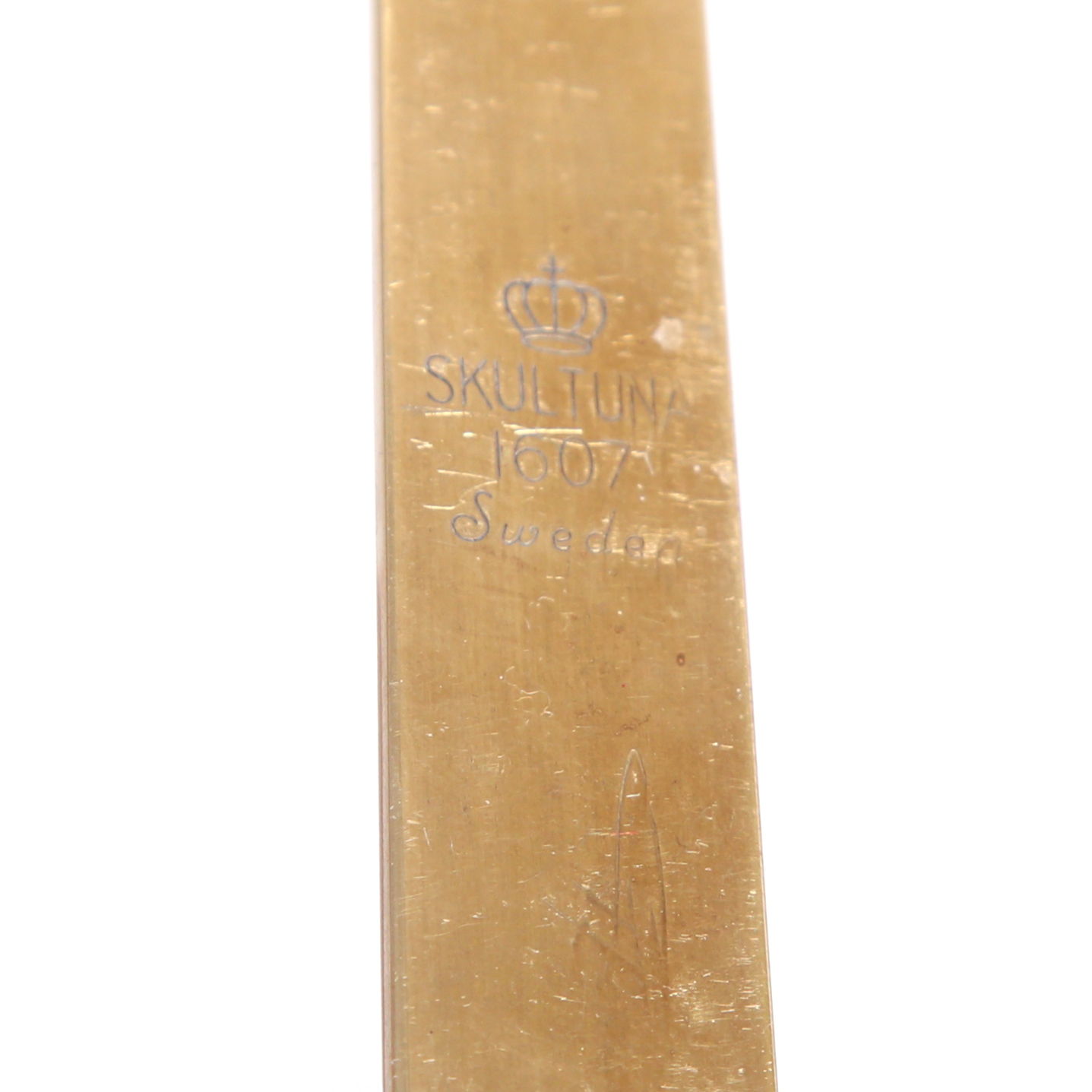 Pierre Forssell, set of ten "Pendulum" wall mounted candlesticks in polished brass, produced by Skultuna in the 1960s, signed - Detail D2