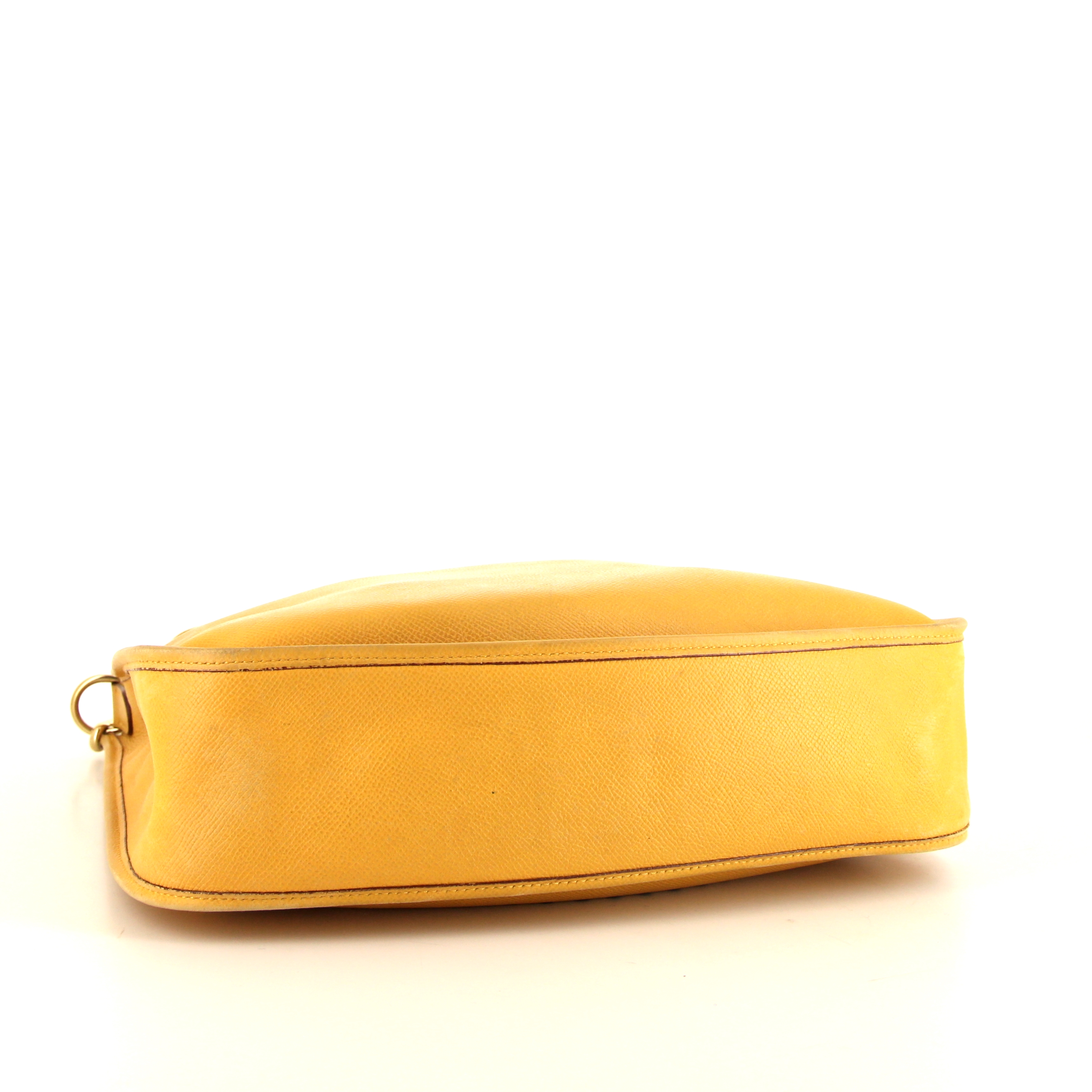Hermes Evelyne large model shoulder bag in yellow Courchevel leather - Detail D4
