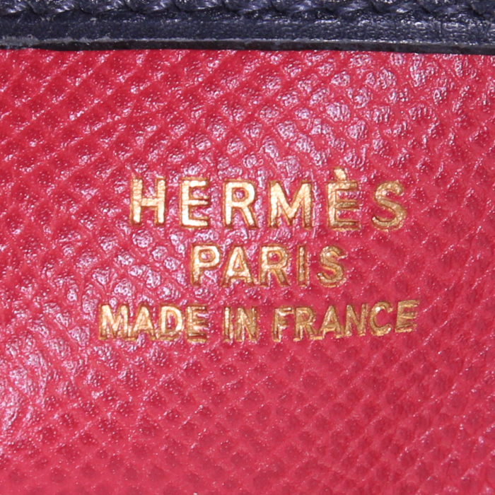 Bolso bandolera Hermes Evelyne modelo grande en cuero epsom bicolor rojo y azul marino - Detail D3