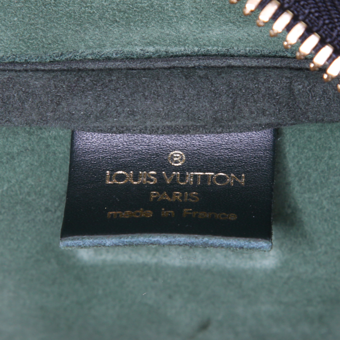 Bolsa de viaje Louis Vuitton  Kendall en cuero taiga verde - Detail D4