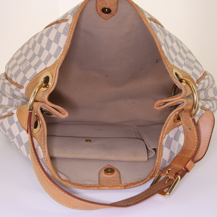 Bolso de mano Louis Vuitton Galliera modelo mediano en lona a cuadros azul celeste y cuero natural - Detail D2