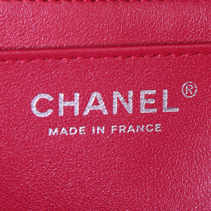 Chanel Timeless jumbo shoulder bag in pink quilted leather - Detail D4