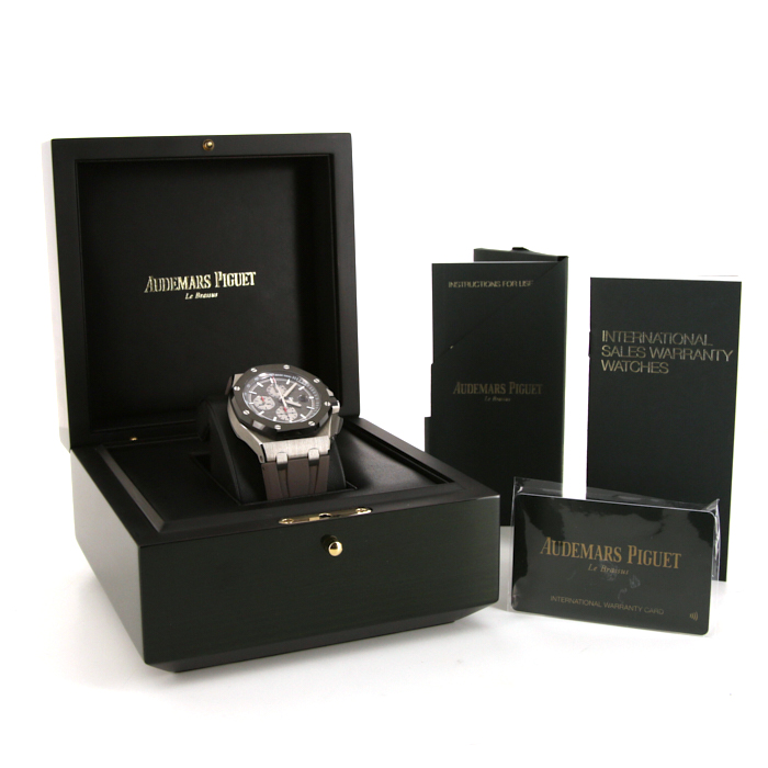 Audemars Piguet Royal Oak Offshore Chrono watch in titanium and ceramic 26400IO Circa 2019 - Detail D3