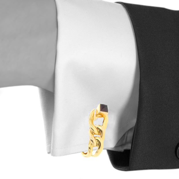 Vintage 1990's pair of cufflinks in yellow gold and garnets - Detail D1