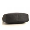 Bolso para llevar al hombro o en la mano Hermès Trim en cuero granulado gris - Detail D4 thumbnail