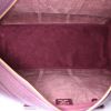 Borsa da viaggio Louis Vuitton Kendall in pelle taiga viola Raisin - Detail D3 thumbnail