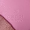 Sac bandoulière Gucci GG Marmont mini en cuir matelassé rose - Detail D3 thumbnail