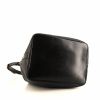 Louis Vuitton petit Noé messenger bag in black epi leather - Detail D4 thumbnail