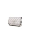 Bolso bandolera Chanel Wallet on Chain en cuero acolchado plateado - 00pp thumbnail