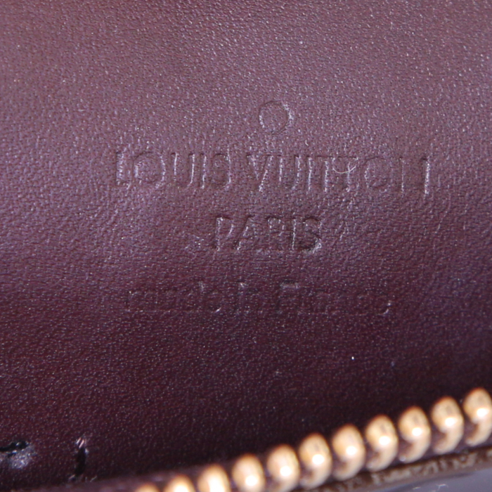 Pochette Louis Vuitton in pelle verniciata monogram viola - Detail D3