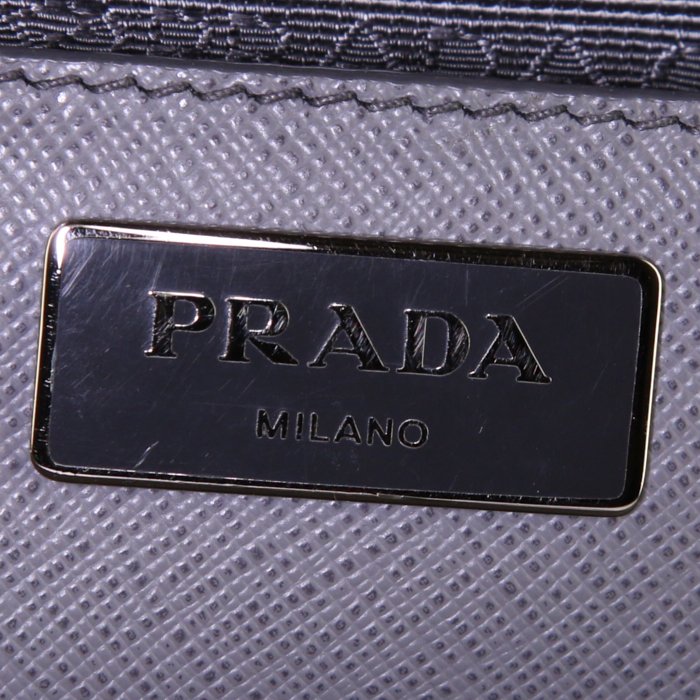 Prada Galleria large model handbag in grey leather saffiano - Detail D3