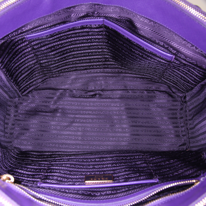 Borsa Prada Galleria modello medio in pelle saffiano viola - Detail D3