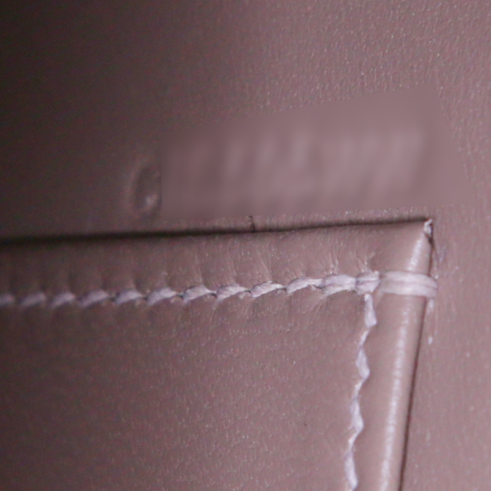 Sac bandoulière Hermès Kelly 20 cm en cuir epsom étoupe - Detail D5