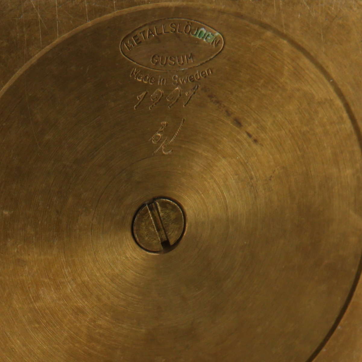 Bernt Karlsson, suite de trois bougeoirs en laiton édités par Gusum Metallslöjd, de 1991 - Detail D3