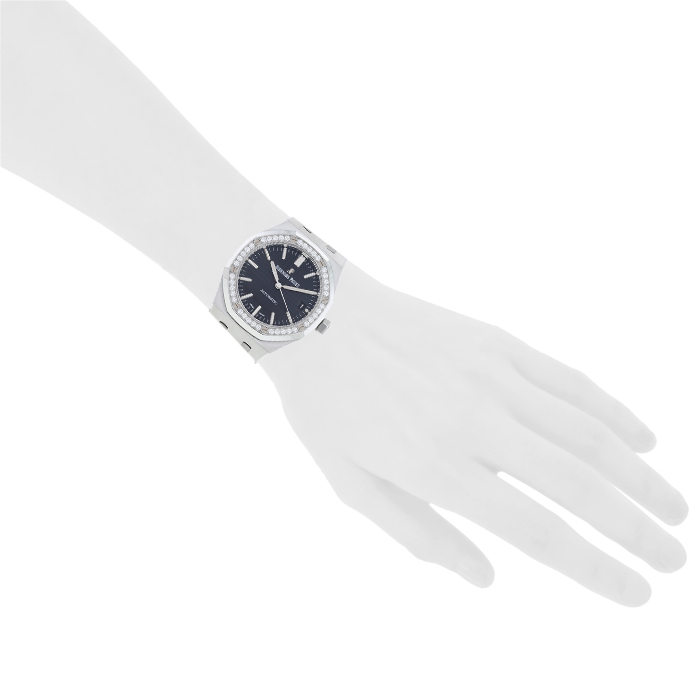 Montre Audemars Piguet Royal Oak en acier Ref : 15451ST Vers 2014 - Detail D2