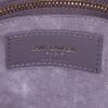 Bolso de mano Saint Laurent Sac de jour modelo grande en cuero color topo - Detail D4 thumbnail