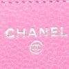 Sac bandoulière Chanel Wallet on Chain en cuir grainé matelassé rose - Detail D3 thumbnail