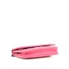 Bolso bandolera Chanel Wallet on Chain en cuero granulado acolchado rosa - Detail D4 thumbnail