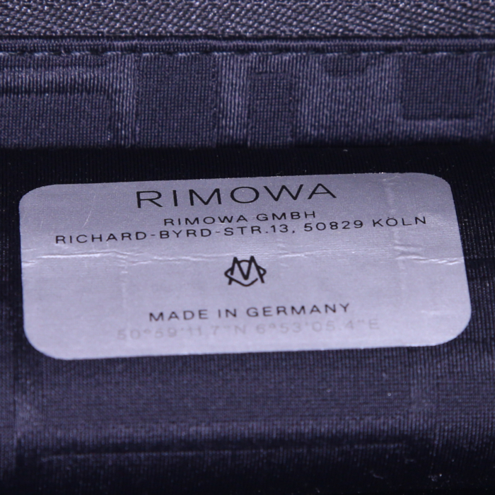 Rimowa Check-In Edition Limitée rigid suitcase in silver aluminium and red leather - Detail D3
