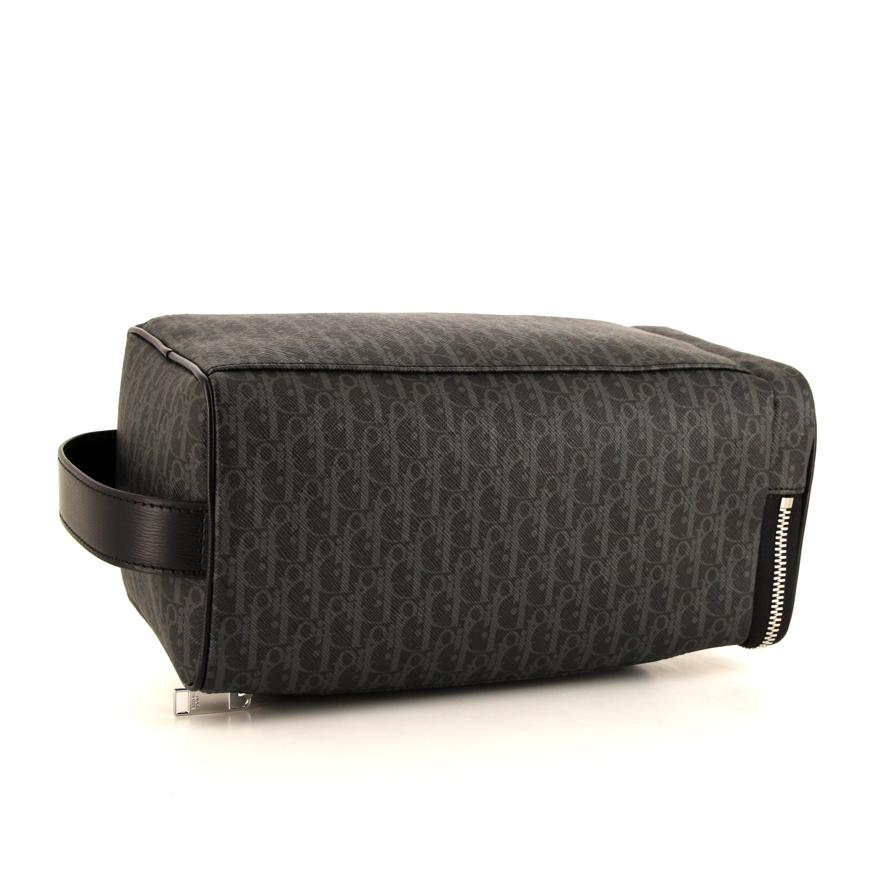 Nécessaire de toilette Dior en toile monogram grise et cuir noir - Detail D4