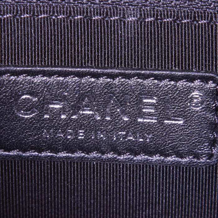 Chanel Gabrielle small model shoulder bag in gold quilted leather and black leather - Detail D3