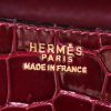 Bolso de mano Hermes Constance en cocodrilo rojo H - Detail D4 thumbnail