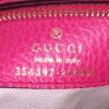Gucci Swing shopping bag in fushia pink leather - Detail D3 thumbnail